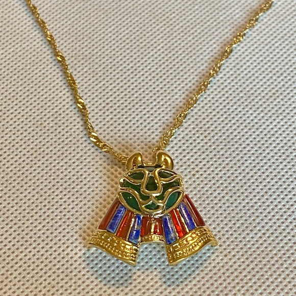 Global Destinations Pendant Necklace - Picture 5 of 9